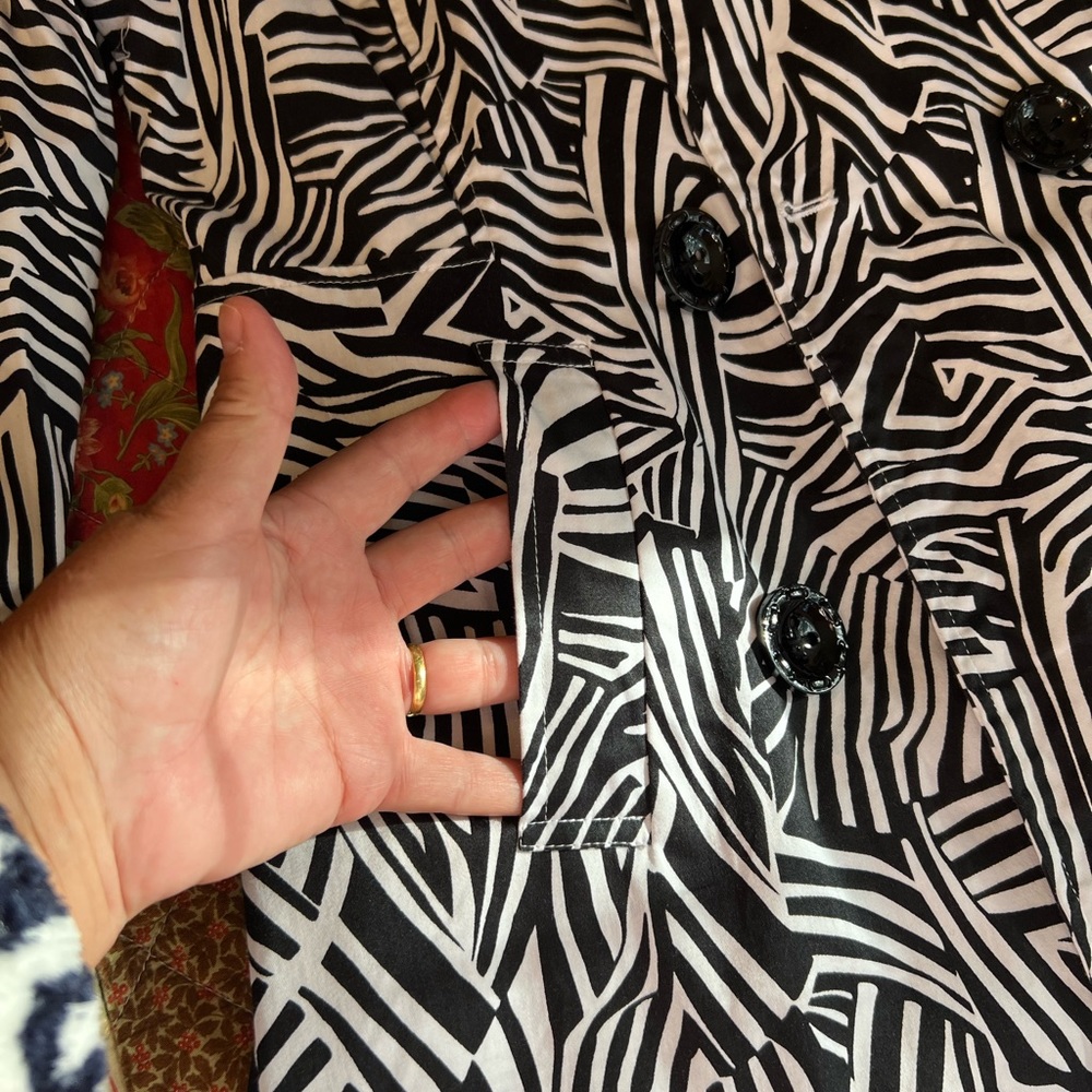 Rue 21 trench coat - Picture 4 of 7